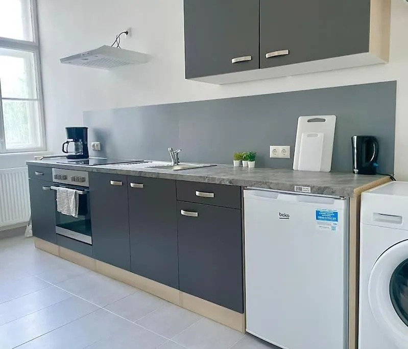 60 M2 Sunny Apartment - Free Parking Wien
