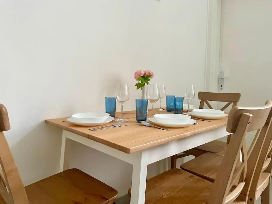60 M2 Sunny Apartment - Free Parking Wien