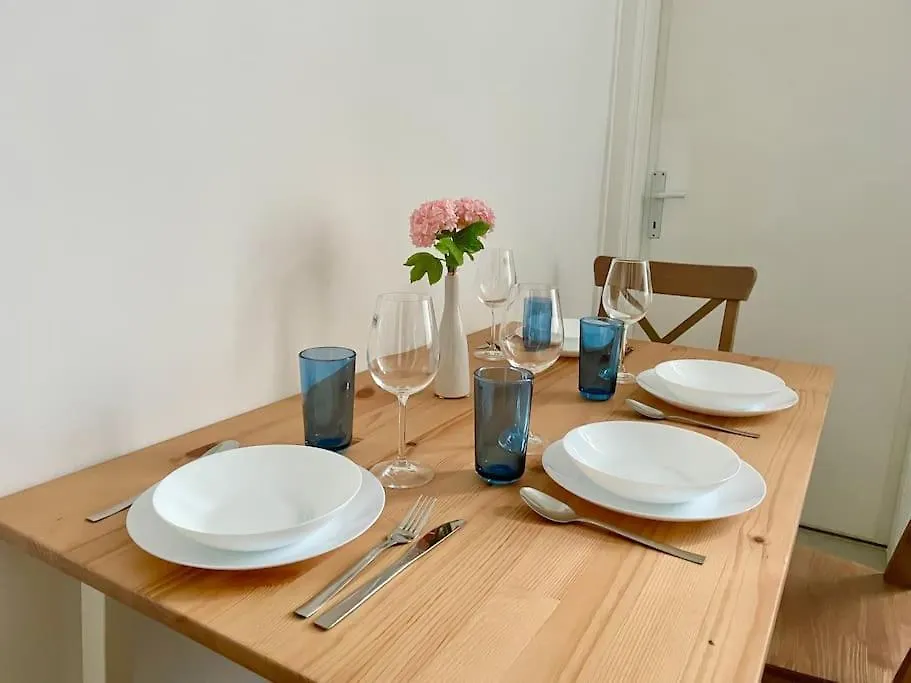 60 M2 Sunny Apartment - Free Parking Vienne