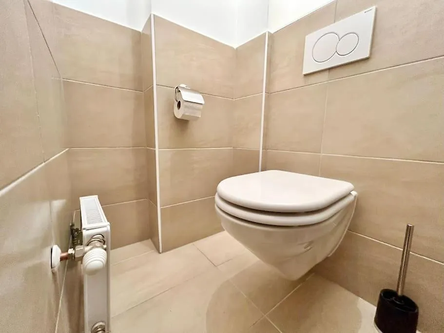 60 M2 Sunny Apartment - Free Parking Vídeň